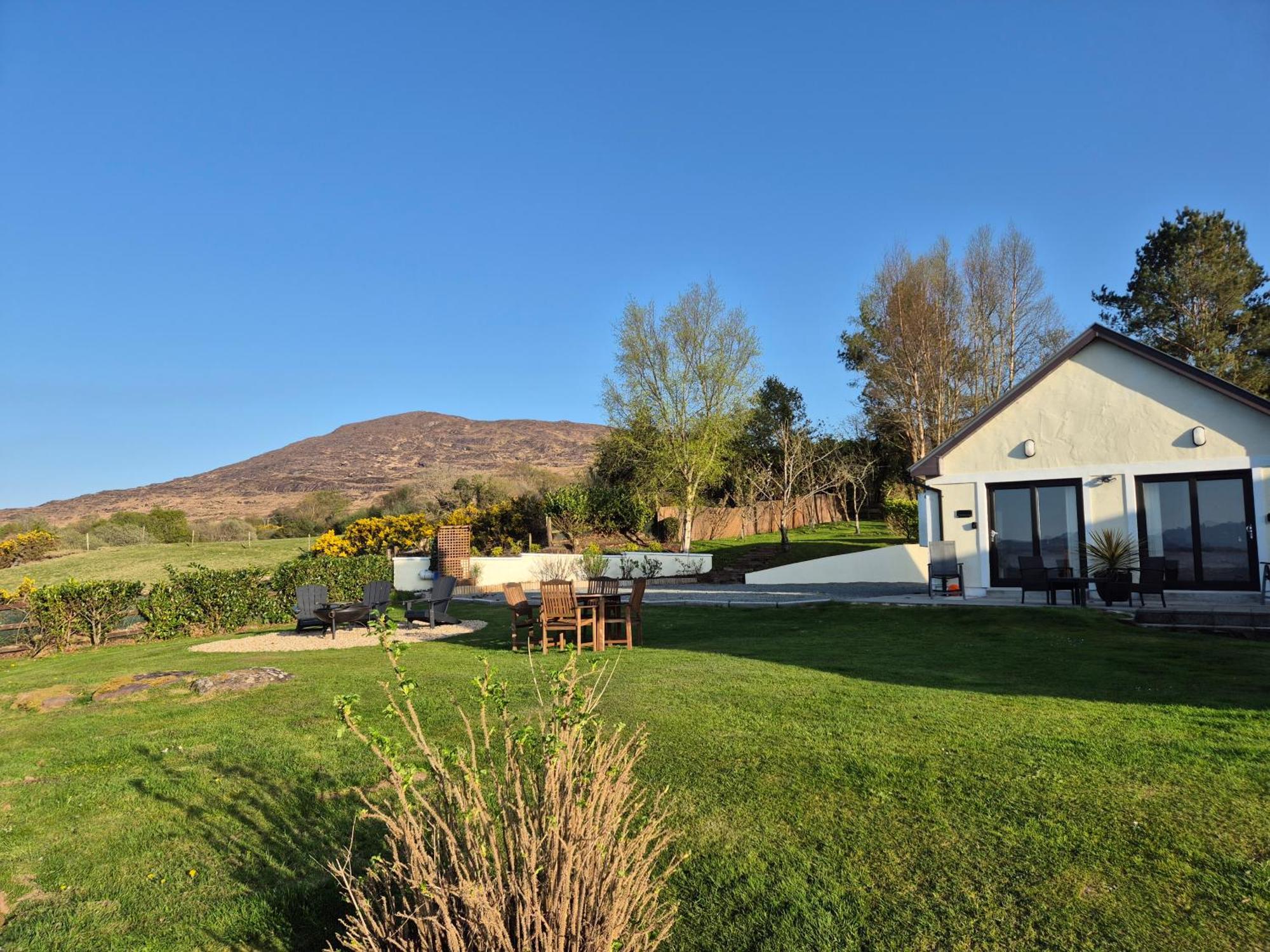 Misty Bay - Kenmare Hotel Exterior photo